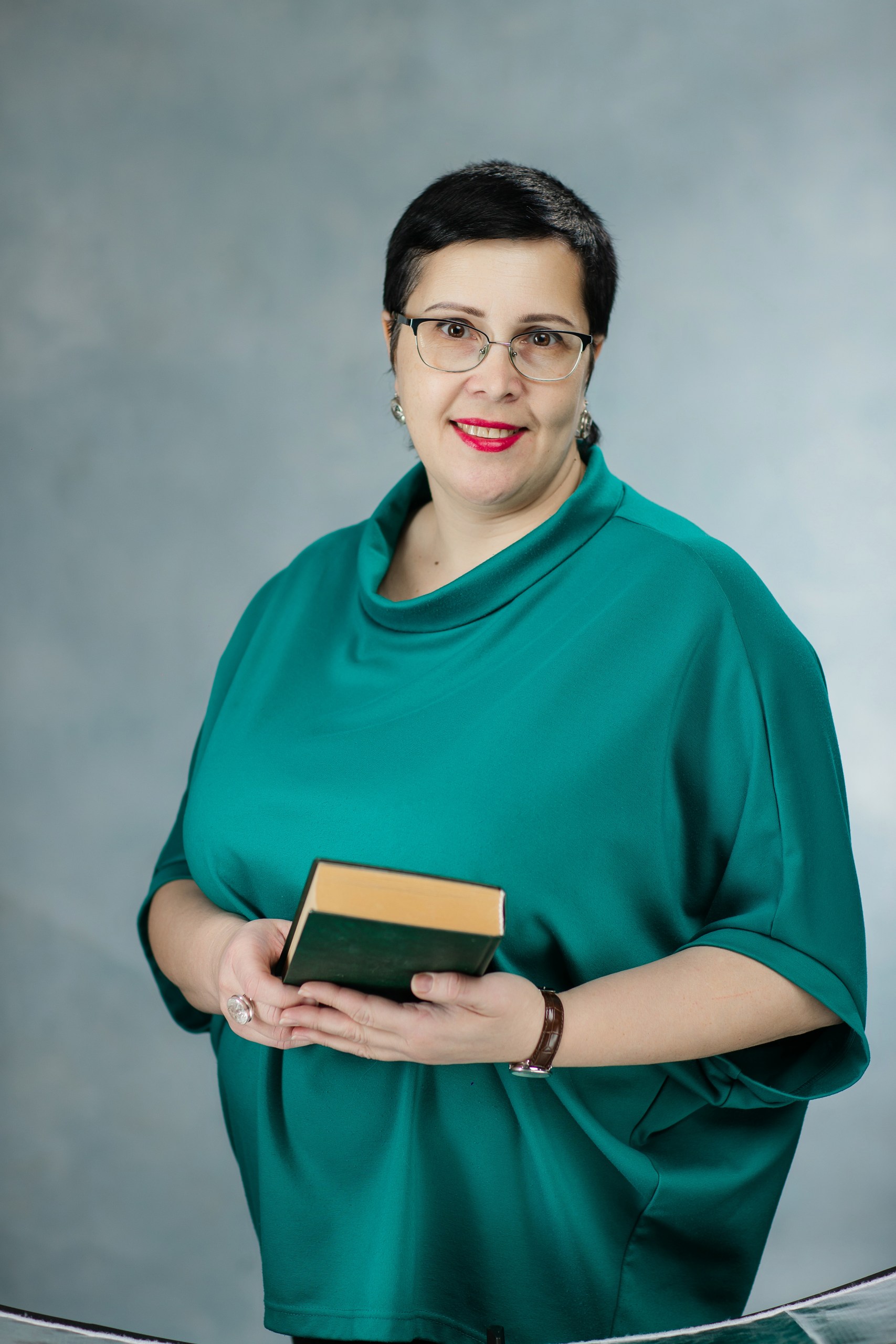 Колесникова Елена Сергеевна.
